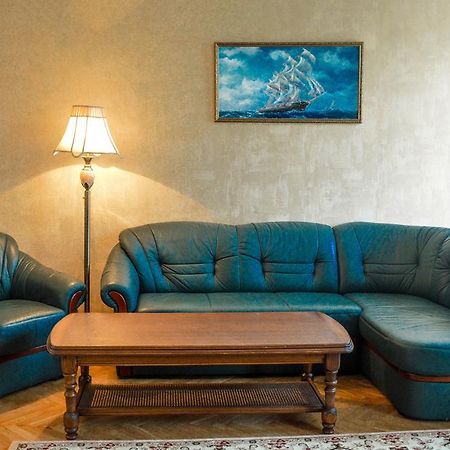 Comfort Near Opera Theater Odessa Buitenkant foto